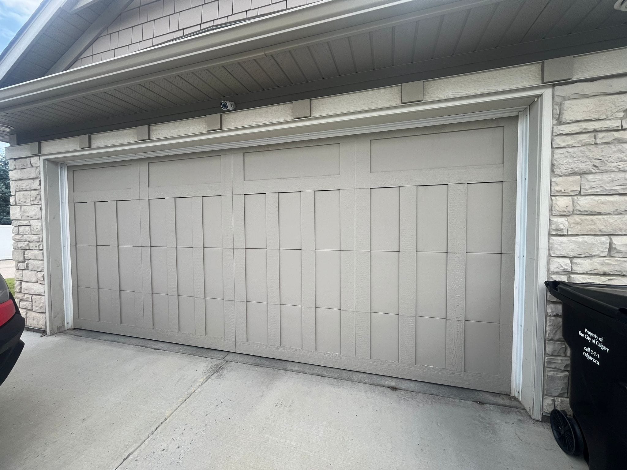 Garage door cable repaired — Calgary